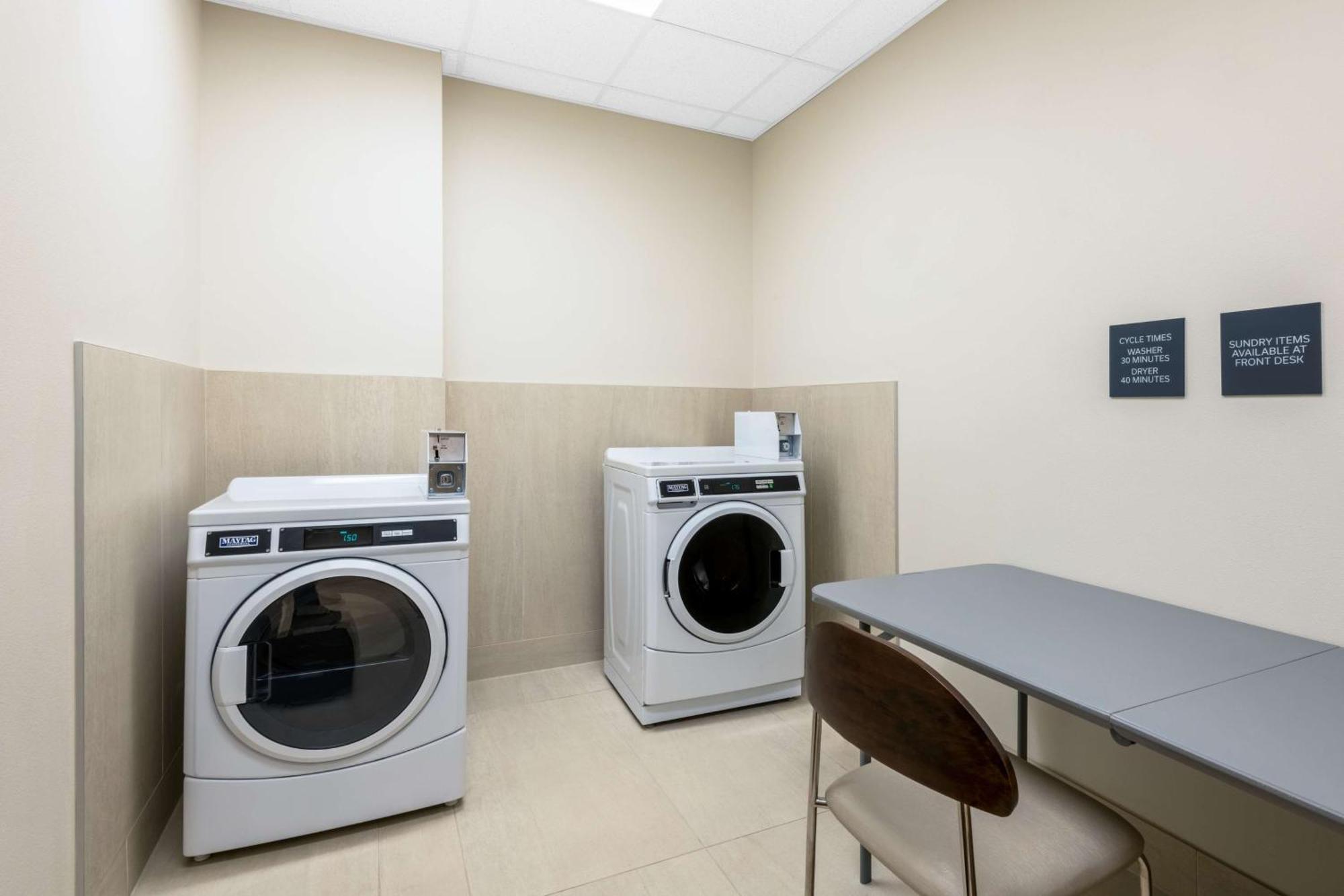 Hilton Garden Inn لونغمونت المظهر الخارجي الصورة
